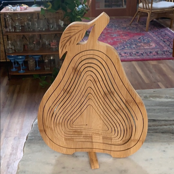 Collapsible Wooden Pear-shaped Fruit Basket - Picture 6 of 10